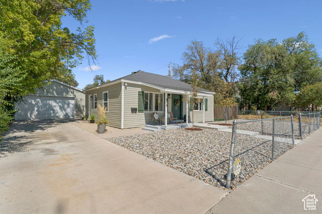 Photo 3 for MLS #2109070 at 970 W 300 North