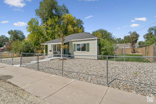 Photo 2 for MLS #2109070 at 970 W 300 North