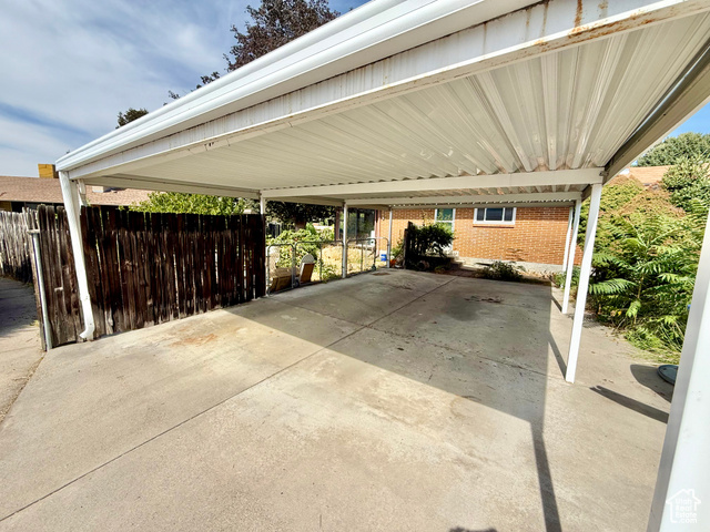 Photo 24 for MLS #2109109 at 1358 E Maplewood Cir