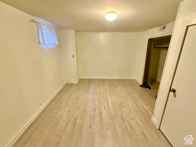Photo 21 for MLS #2109109 at 1358 E Maplewood Cir