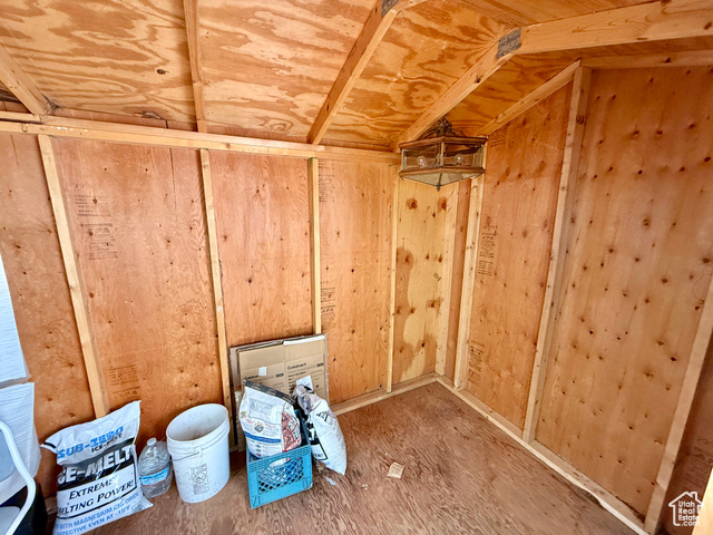 Photo 31 for MLS #2109109 at 1358 E Maplewood Cir