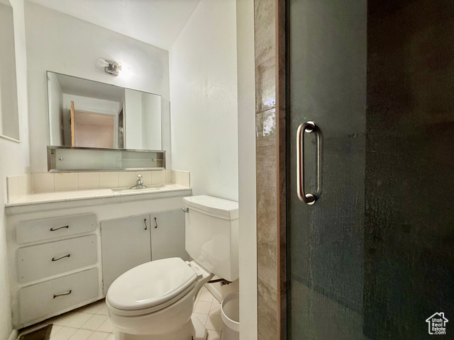 Photo 12 for MLS #2109109 at 1358 E Maplewood Cir