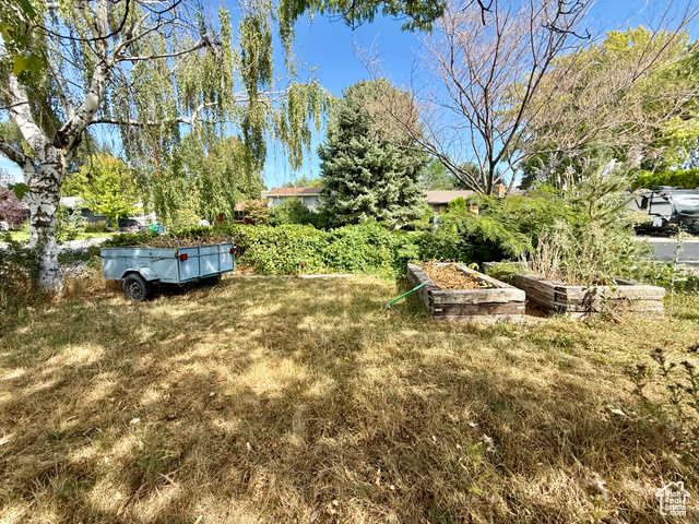 Photo 28 for MLS #2109109 at 1358 E Maplewood Cir