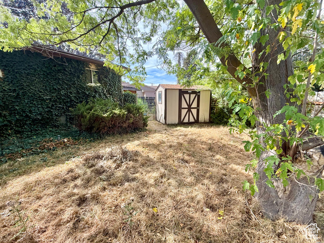 Photo 29 for MLS #2109109 at 1358 E Maplewood Cir