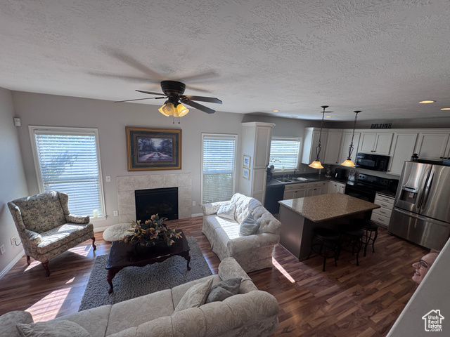 Photo 8 for MLS #2109131 at 4366 W Degray Dr