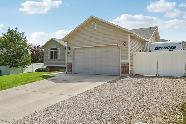 Photo 3 for MLS #2109169 at 6123 W August Ln