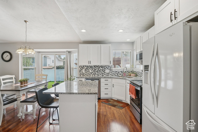 Photo 11 for MLS #2109169 at 6123 W August Ln