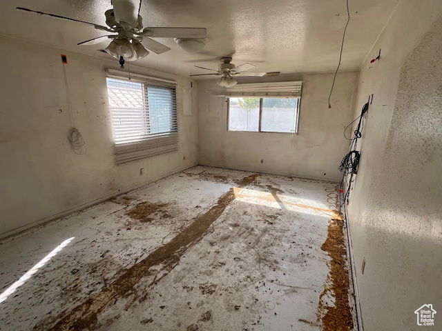 Photo 12 for MLS #2109215 at 1448 E Estrellita Dr