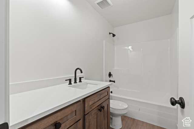 Photo 16 for MLS #2109232 at 46 E 1100 North