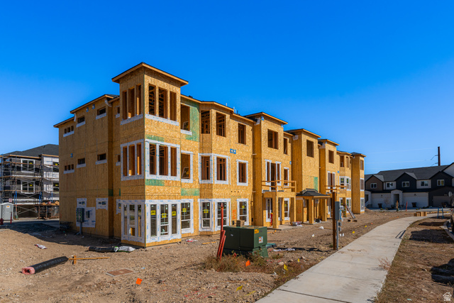 12779 S Pinnacle Peak Ln #g102
                     MLS #2109323