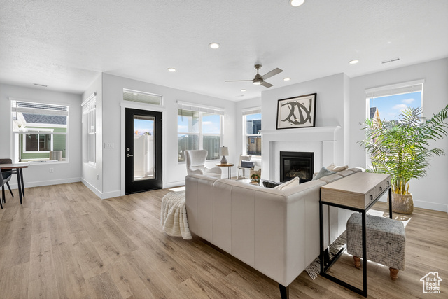 Photo 9 for MLS #2109403 at 27 S 3830 West #437