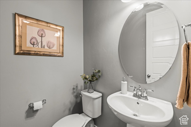 Photo 23 for MLS #2109472 at 885 W Montauk Ln