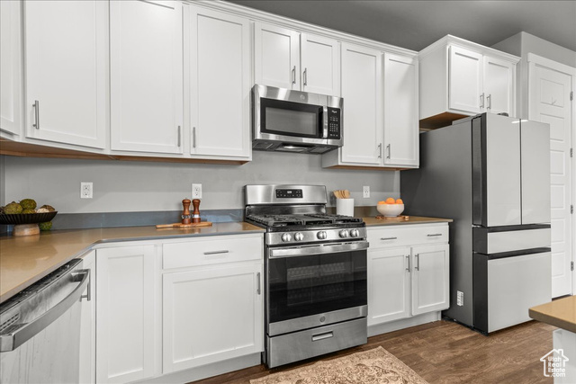 Photo 8 for MLS #2109472 at 885 W Montauk Ln