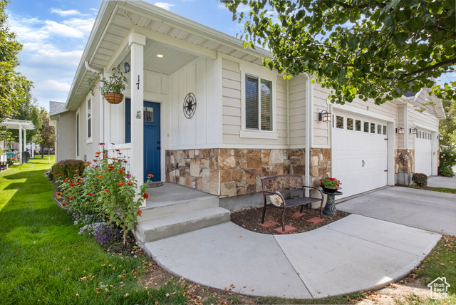 MLS #2109491 - 201 E Red Pine Dr #17