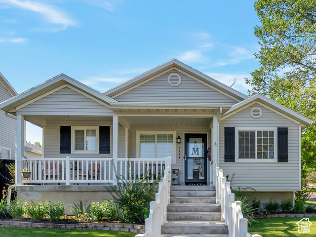 3214 E GOLDEN EAGLE RD, Eagle Mountain UT 84005