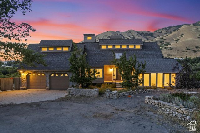 MLS #2109539                     located at 25 Quiet Meadow Ln,
                     Mapleton, UT