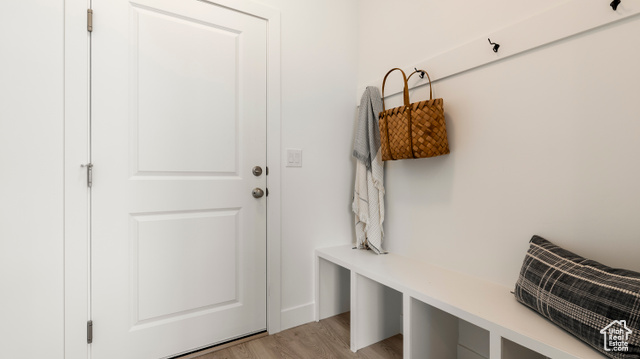 Photo 2 for MLS #2109548 at 18 S Crimson Way #304