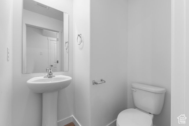 Photo 9 for MLS #2109593 at 1503 E 690 North #1108