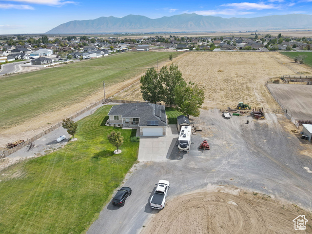 Photo 7 for MLS #2109599 at 415 S Worthington St
