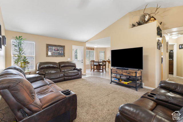Photo 10 for MLS #2109599 at 415 S Worthington St