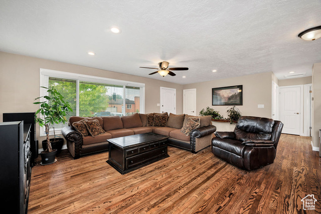 Photo 2 for MLS #2109602 at 3255 S Rulon St