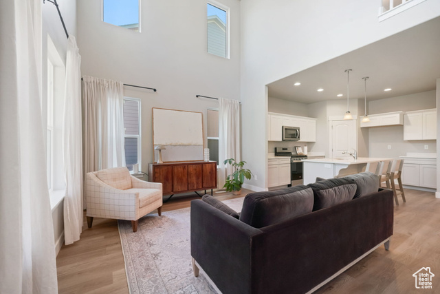 Photo 5 for MLS #2109651 at 3704 W 1330 North