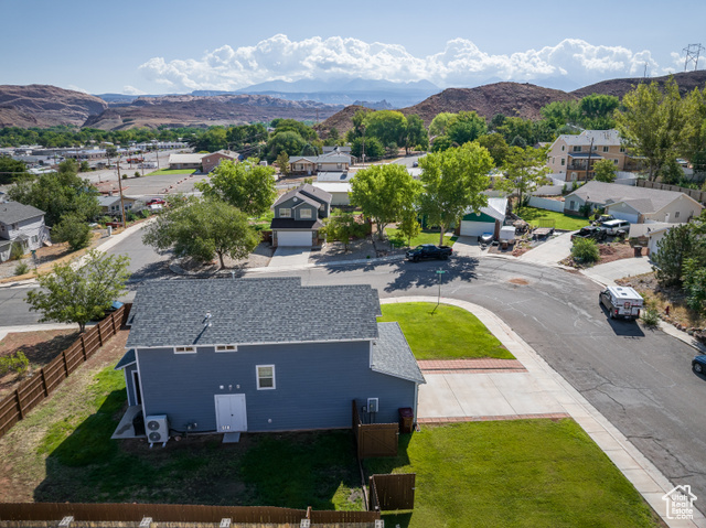 Photo 11 for MLS #2109656 at 1260 Madison Way