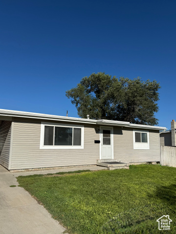 Photo 2 for MLS #2109669 at 3282 S 7780 West