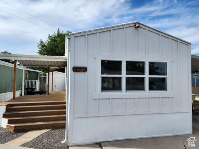 MLS #2109673                     located at 4232 W 3475 South #211,
                     West Valley City, UT