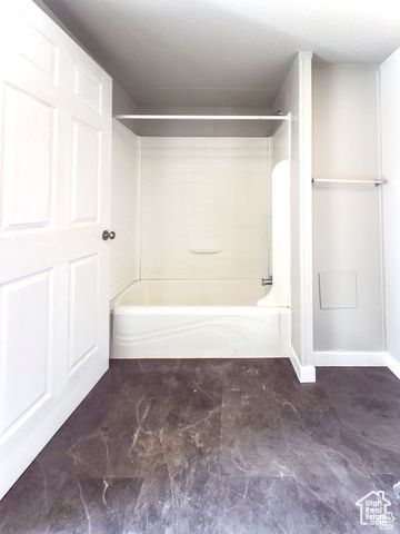 Photo 2 for MLS #2109675 at 425 N Esquire Pkwy #16