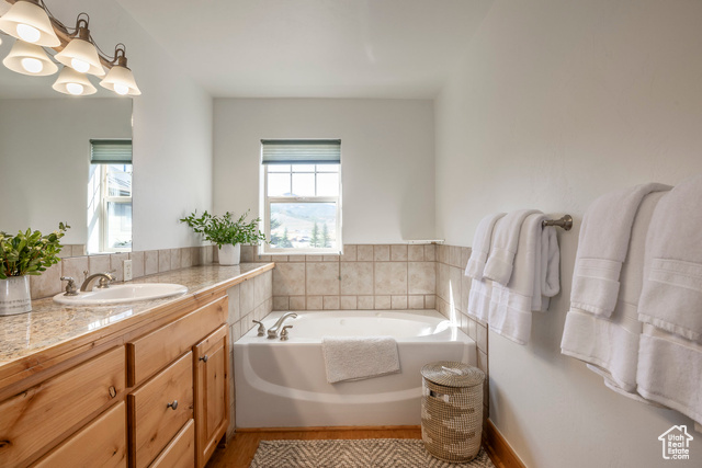 Photo 12 for MLS #2109677 at 6042 N Fox Point Cir #C1