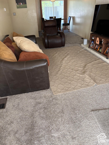 Photo 5 for MLS #2109689 at 5370 W 4100 South