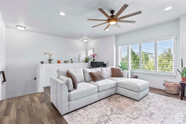 Photo 19 for MLS #2109691 at 1718 W Thira Ln