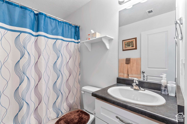 Photo 7 for MLS #2109691 at 1718 W Thira Ln