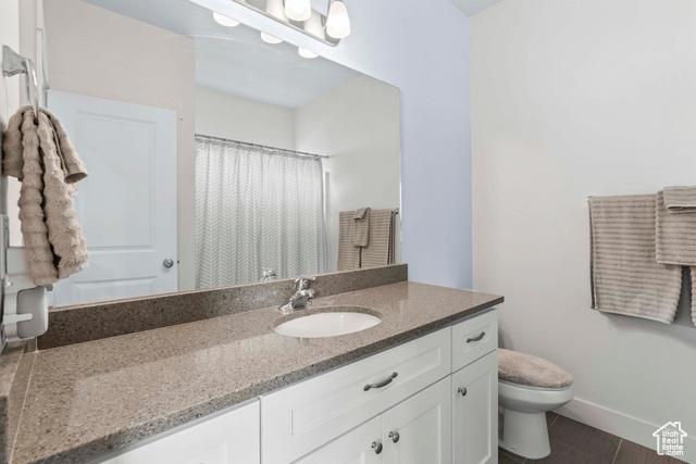 Photo 9 for MLS #2109691 at 1718 W Thira Ln