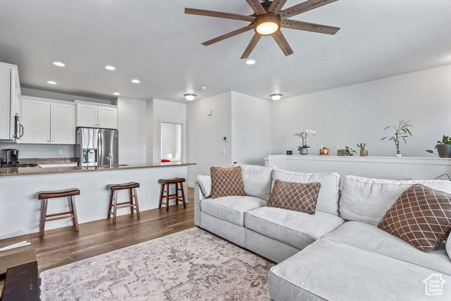 Photo 17 for MLS #2109691 at 1718 W Thira Ln