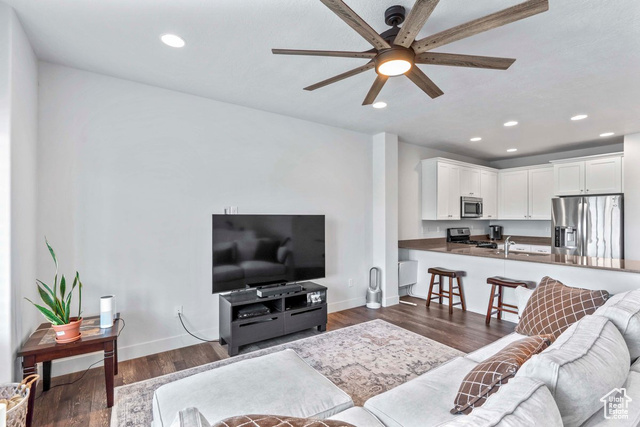 Photo 20 for MLS #2109691 at 1718 W Thira Ln