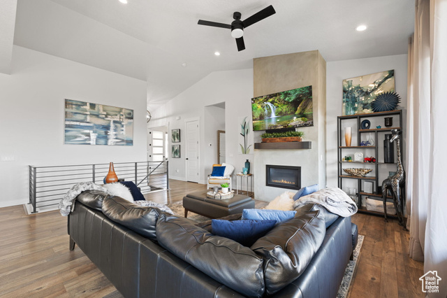 Photo 9 for MLS #2109716 at 14203 S Brook Heights Cir