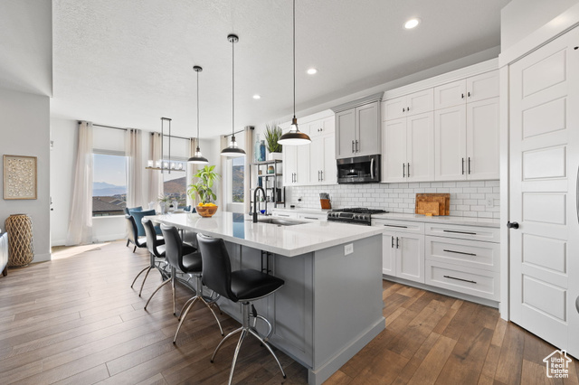 Photo 12 for MLS #2109716 at 14203 S Brook Heights Cir