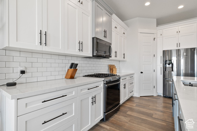 Photo 15 for MLS #2109716 at 14203 S Brook Heights Cir