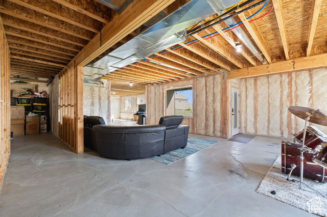 Photo 40 for MLS #2109716 at 14203 S Brook Heights Cir