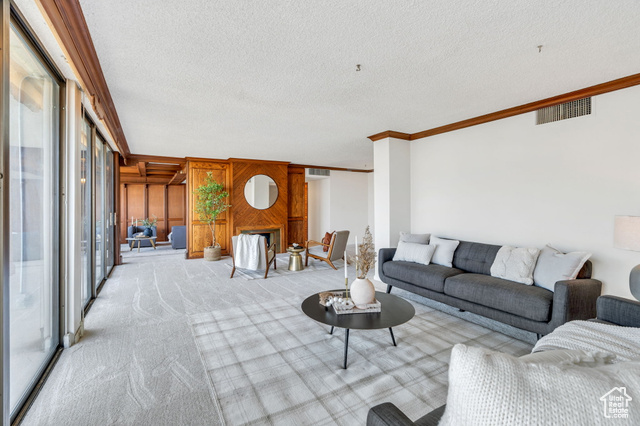 Photo 4 for MLS #2109717 at 241 N Vine St #1101E