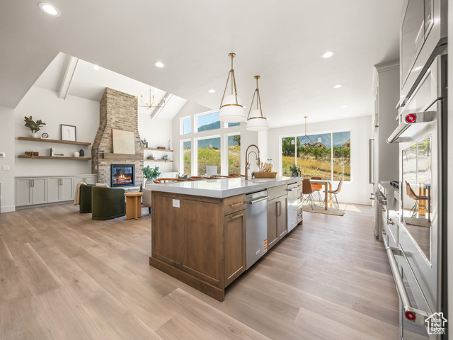Photo 6 for MLS #2109722 at 208 E 400 South