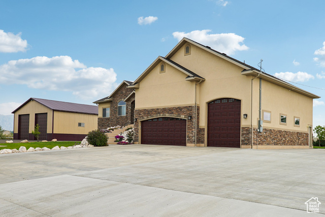 Photo 2 for MLS #2109744 at 4909 W 5850 South