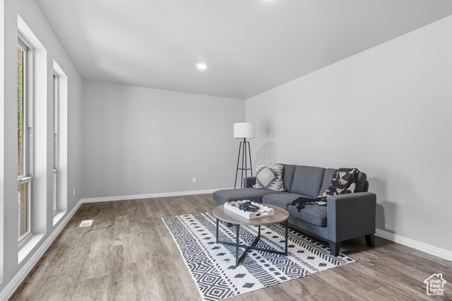 Photo 5 for MLS #2109754 at 886 S 1240 East