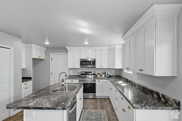 Photo 9 for MLS #2109754 at 886 S 1240 East