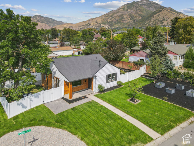 MLS #2109756 - 3131 E Delsa Dr
