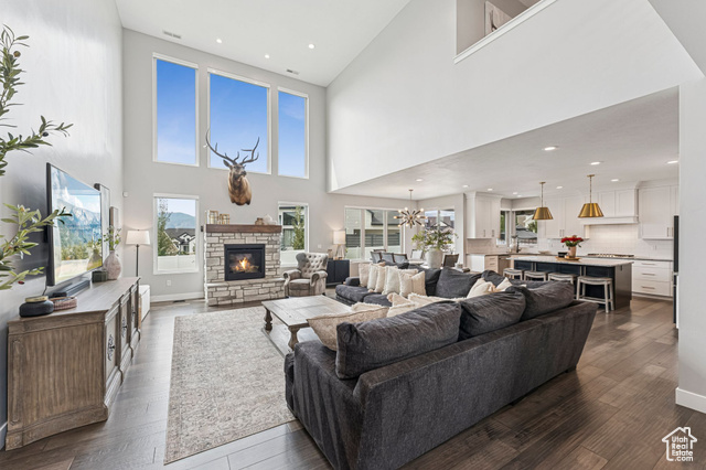 Photo 6 for MLS #2109760 at 707 N 1490 East