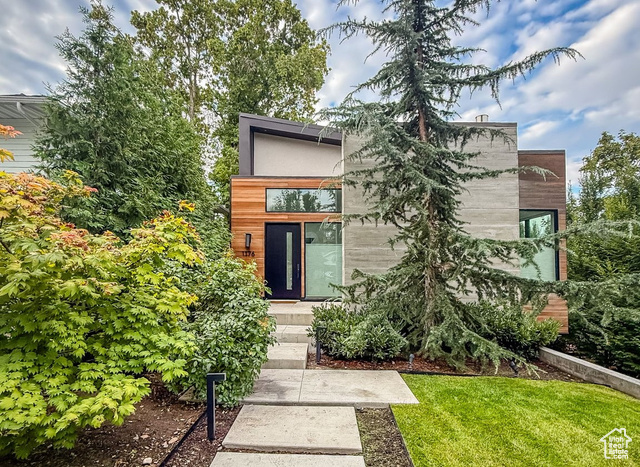MLS #2109764 - 1176 E Princeton Ave
