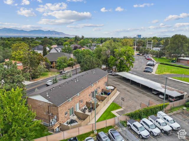 Photo 5 for MLS #2109772 at 869 E Vine St